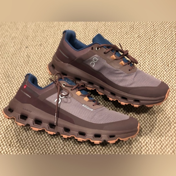 On  Cloudvista Waterproof Trail Running Shoes - Picture 5 of 16